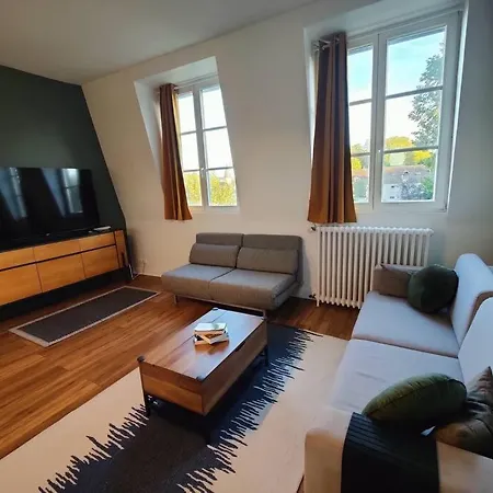 Logement De Charme 2 Chambres 100M2 Hypercentre 2Eme Etage Nemours Exterior photo